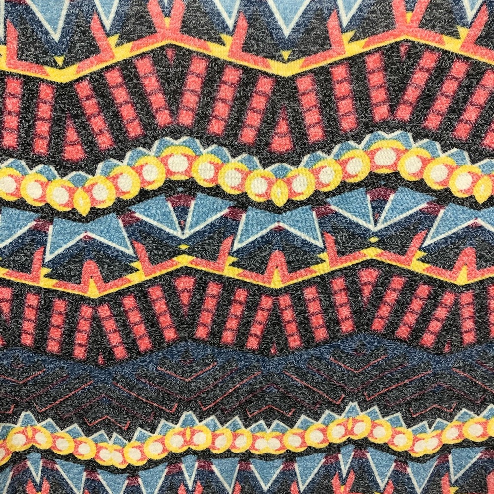 LuLaRoe Classic Hi Low Top - Picture 4 of 4
